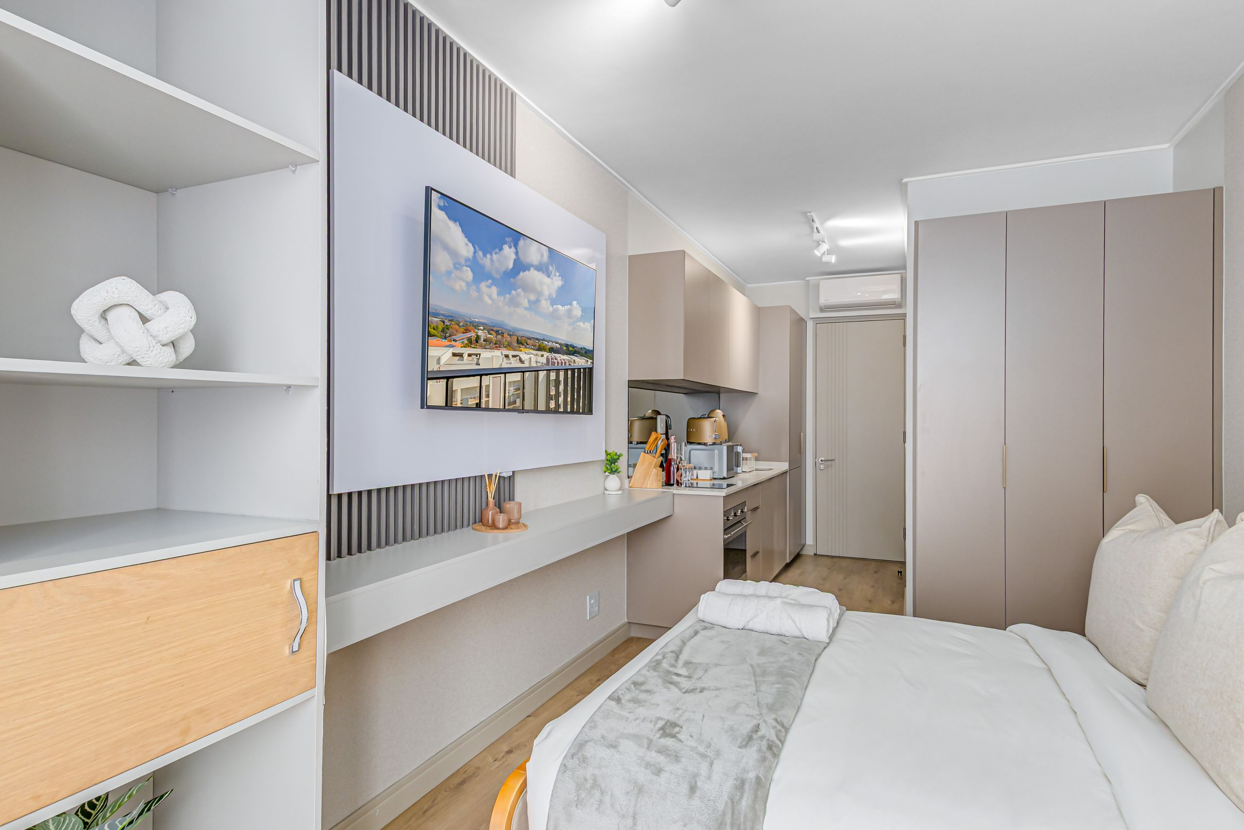 Unit-650-One-Rosebank-4-c.jpg